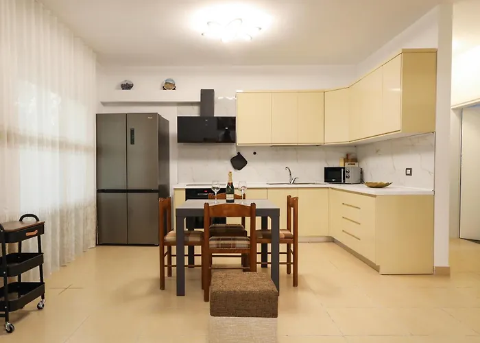 Villa Altin Vlorë