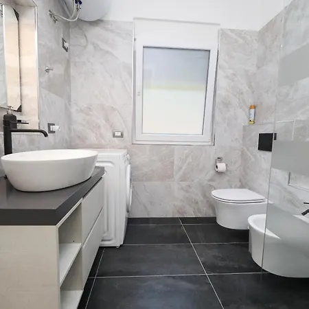 Altin *