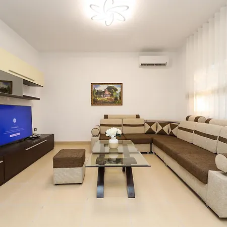 Villa Altin